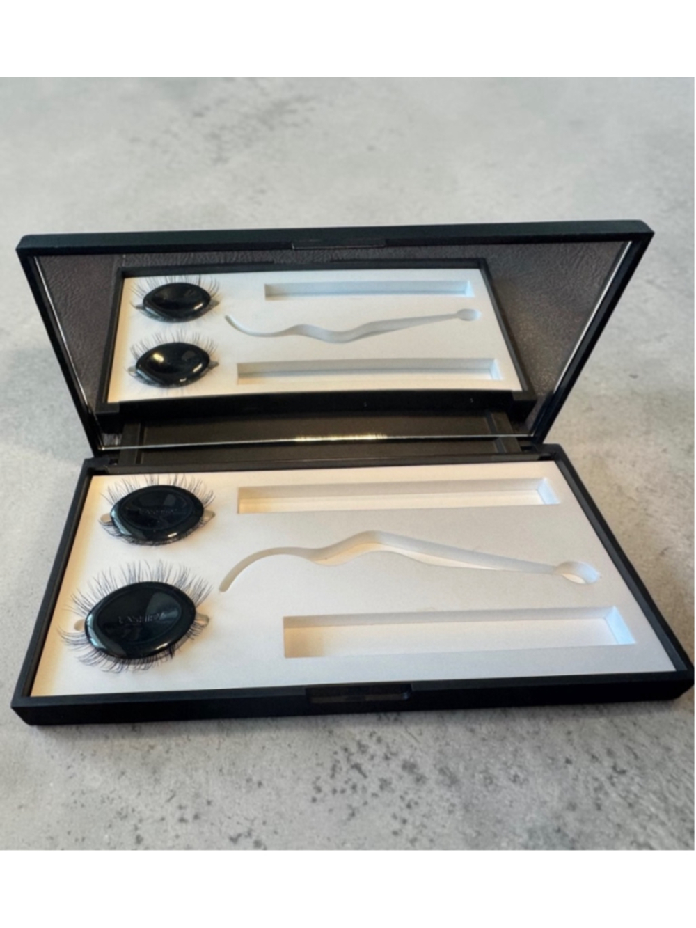 Lashify Lashes Black case, white foam insert, set of lashes; C.12 and C.14